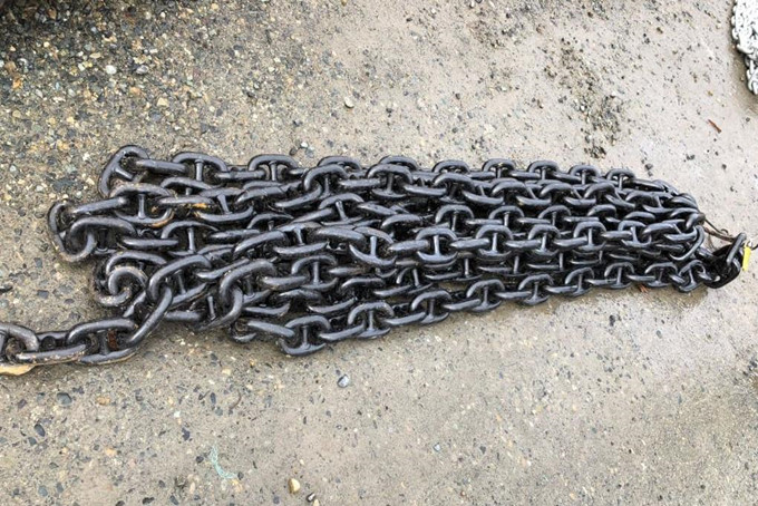 Stud Link Anchor Chain, Black and Galvanized