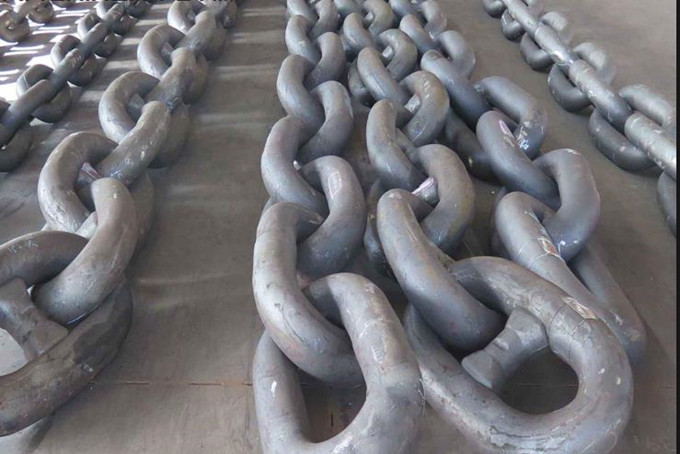 Stud Link Anchor Chain, Black and Galvanized