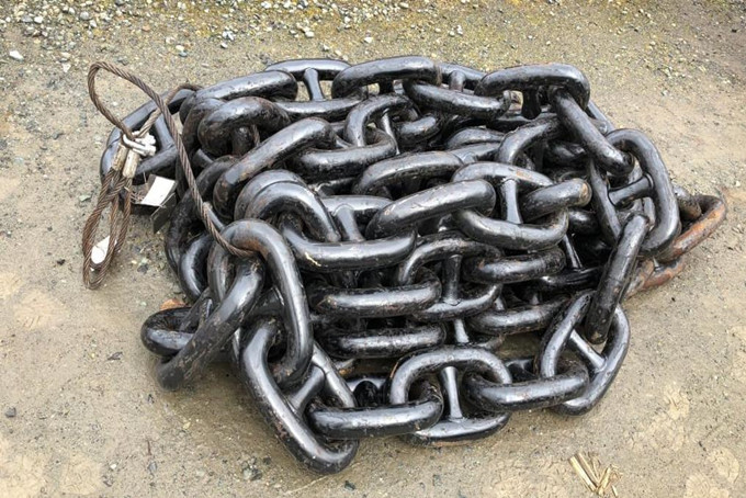Stud Link Anchor Chain, Black and Galvanized