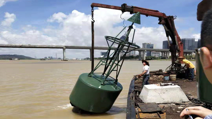The 2200mm diameter steel navigation buoys have been passed all the test.