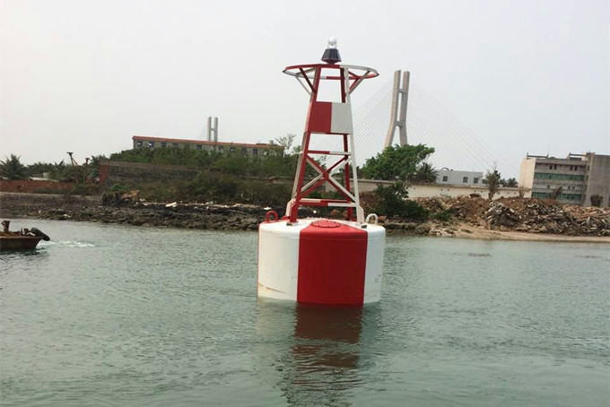 1500 diameter steel navigation buoy in deep water