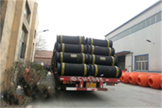 Rubber Pipes for Sand Removal and Absorption are Loaded and Ready for Shipment