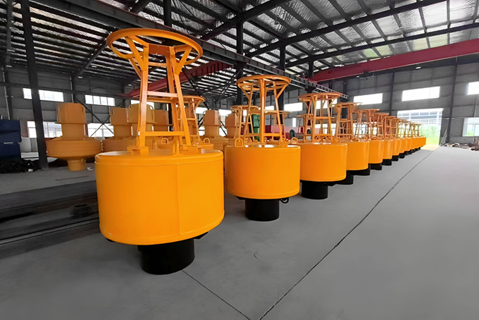 Custom LLDPE Floating Buoy Solutions for Marine Safety